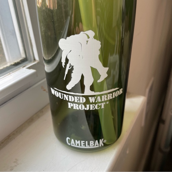 Camelbak Eddy green Wounded Warrior Project water bottle New - Picture 2 of 7